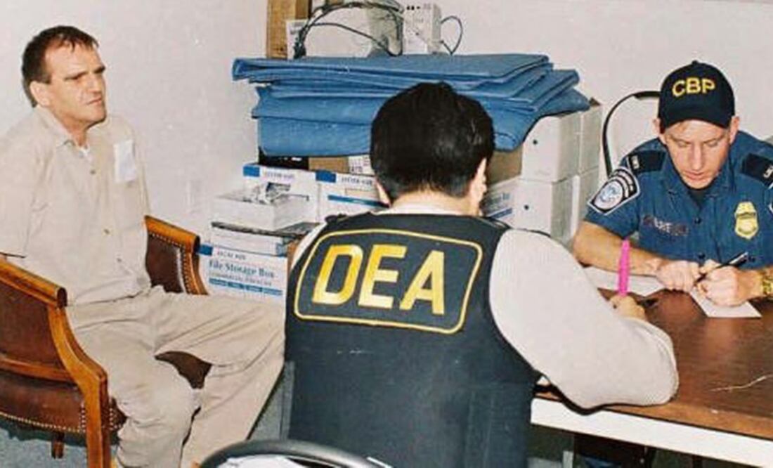 Imagen del 20 de enero de 2007 cuando Héctor “El Güero” Palma (izq) fue extraditado a Estados Unidos (Foto: Archivo / EFE)