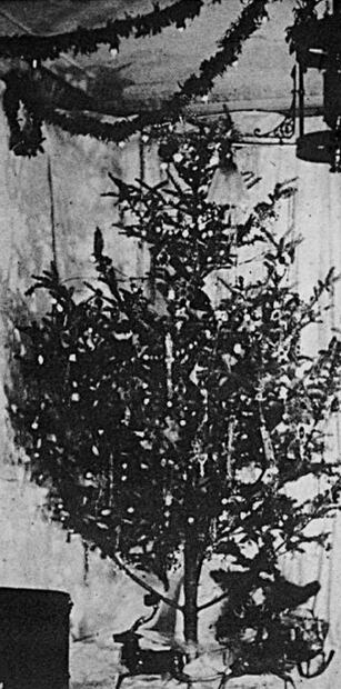 Esta es la historia de las luces navideñas, inventadas por un colega de Thomas Alva Edison