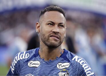 Neymar se enfrasca en discusión con afición del Santos; así se vivió el momento