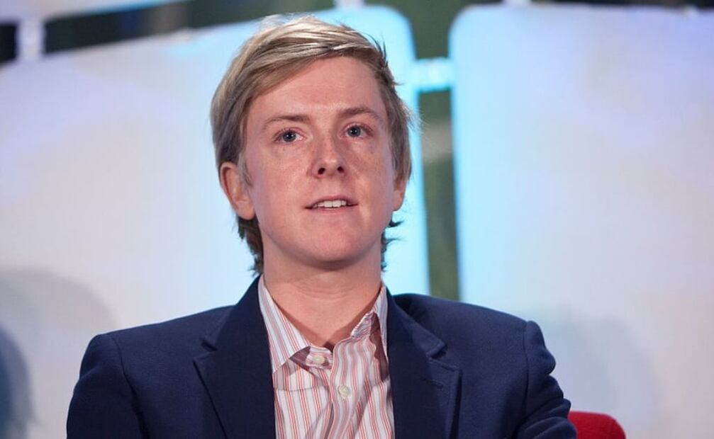 Chris Hughes publicó un artículo en The New York Times en el que cuestiona el inmenso poder de su antiguo socio y en el que pinta al gigante tecnológico como un voraz monopolio