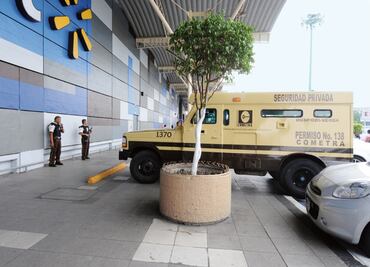 Sin un disparo y en 7 minutos roban 4 millones de pesos