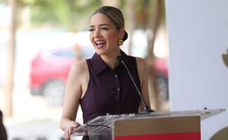 Alcaldesa de Mazatlán descarta sanciones a mujeres por iconoclasta en palacio municipal; respeta libertad de expresion, asegura