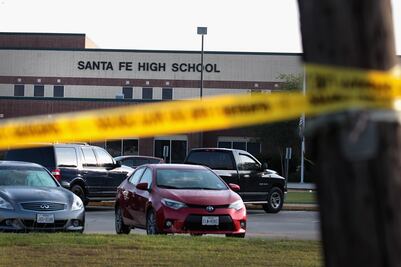 Investigación sobre tiroteo en escuela de Texas “llevará tiempo”: FBI