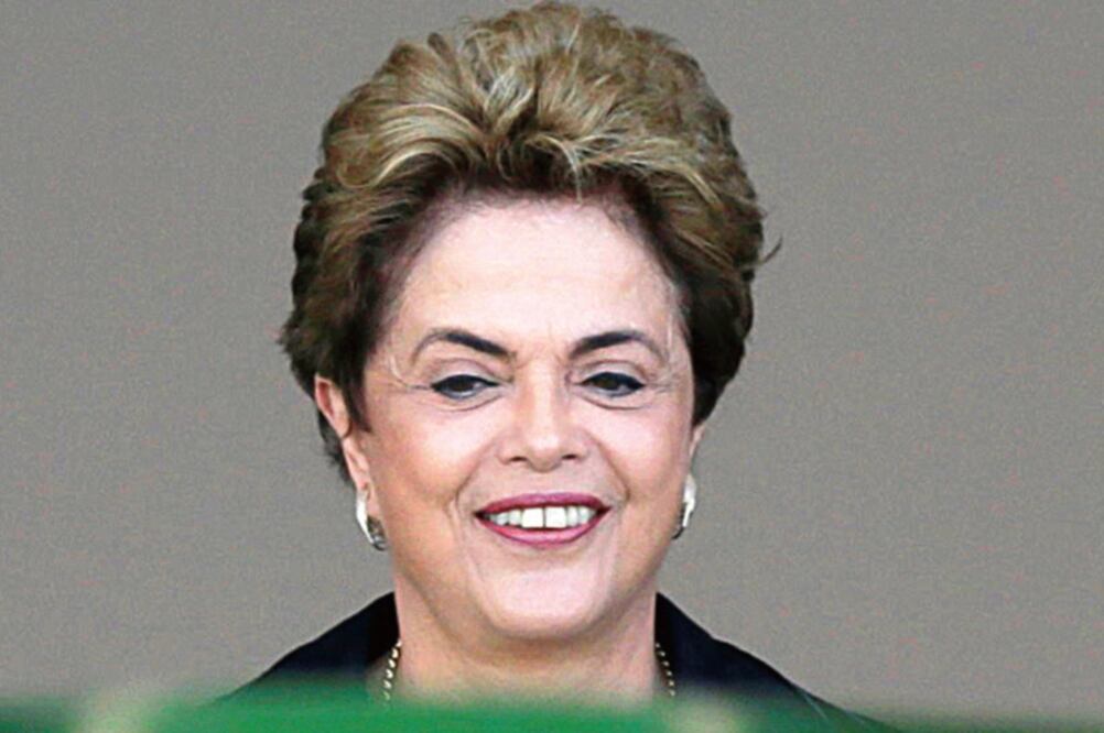 La llama olímpica aterriza en Brasil