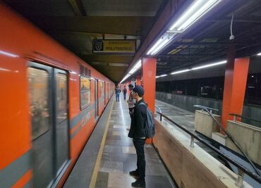 Falla en tren retrasa servicio en Línea 5 del Metro; usuarios reportan espera de hasta 20 minutos