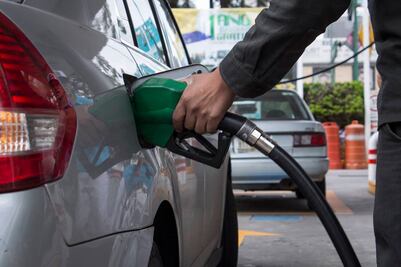 Liberalización de gasoprecios, un mes antes