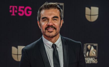 "El Vítor" y Adrián Uribe se despiden de Televisa