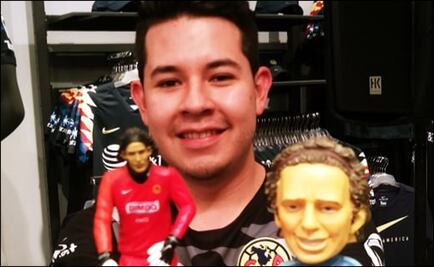 Fanáticos enloquecen al conocer a ‘Memo’ Ochoa