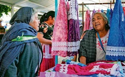 Costureras se reinventan sin perder su identidad