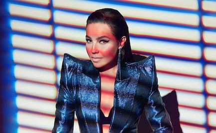 Thalía conquista Instagram en bikini negro con pedrería