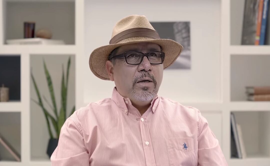 El periodista y escrito Javier Valdez fue asesinado en 2017 y "revivió" en un deepfake publicado en días recientes - Foto: Captura de pantalla de YouTube