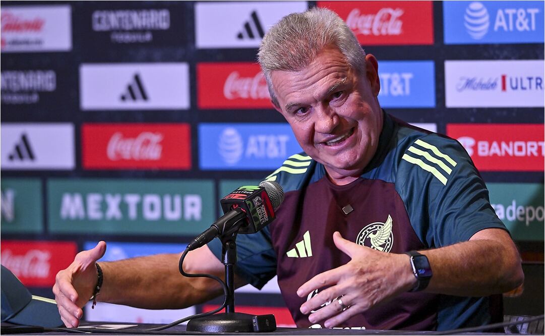Javier Aguirre bromeó en su conferencia de prensa. FOTO: IMAGO7