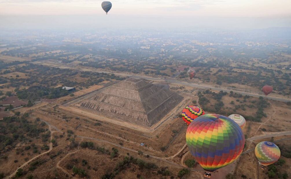 El vuelo en globo aerostático es uno de los mayores atractivos de la zona arqueológica de Teotihuacán; sin embargo, existen acusaciones de falta de mantenimiento de las aeronaves. Foto: Carlos Mejía / EL UNIVERSAL