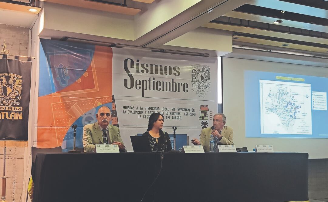 Este jueves, especialistas y autoridades de Protección Civil municipal participaron en el foro Sismos Septiembre. Foto: de GISELA GONZÁLEZ GRANADOS. EL UNIVERSAL