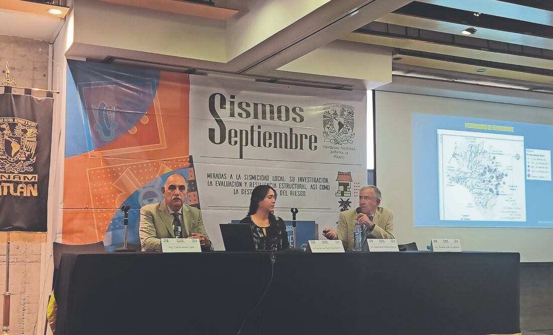 Este jueves, especialistas y autoridades de Protección Civil municipal participaron en el foro Sismos Septiembre. Foto: de GISELA GONZÁLEZ GRANADOS. EL UNIVERSAL