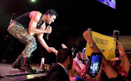 Carlos Rivera se entrega a un eufórico Auditorio Nacional