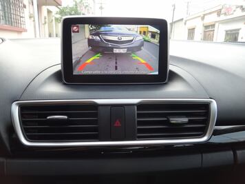 Cámara de reversa se hace obligatoria en todos los autos para EEUU