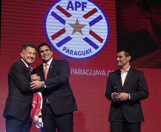 Juan Carlos Osorio fue presentado con Paraguay