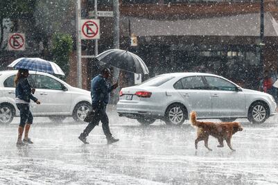 Activan alerta amarilla por lluvia y granizo en siete delegaciones de la CDMX