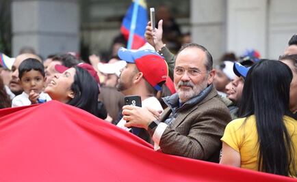 Venezolanos en México y panistas expresan su apoyo a Juan Guaidó 