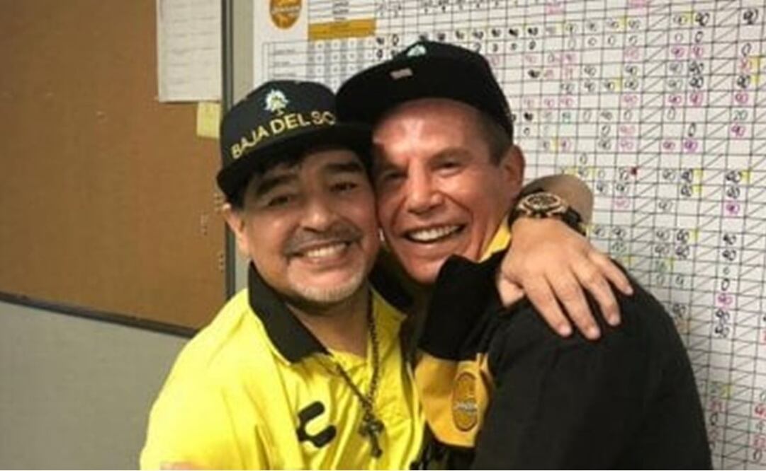 El astro argentino con el campeón mexicano / Foto: Especiales