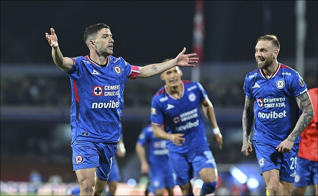 Cruz Azul le dio la vuelta América y lo derrotó en el Clásico Joven con Nacho Rivero como héroe / FOTO: Imago7