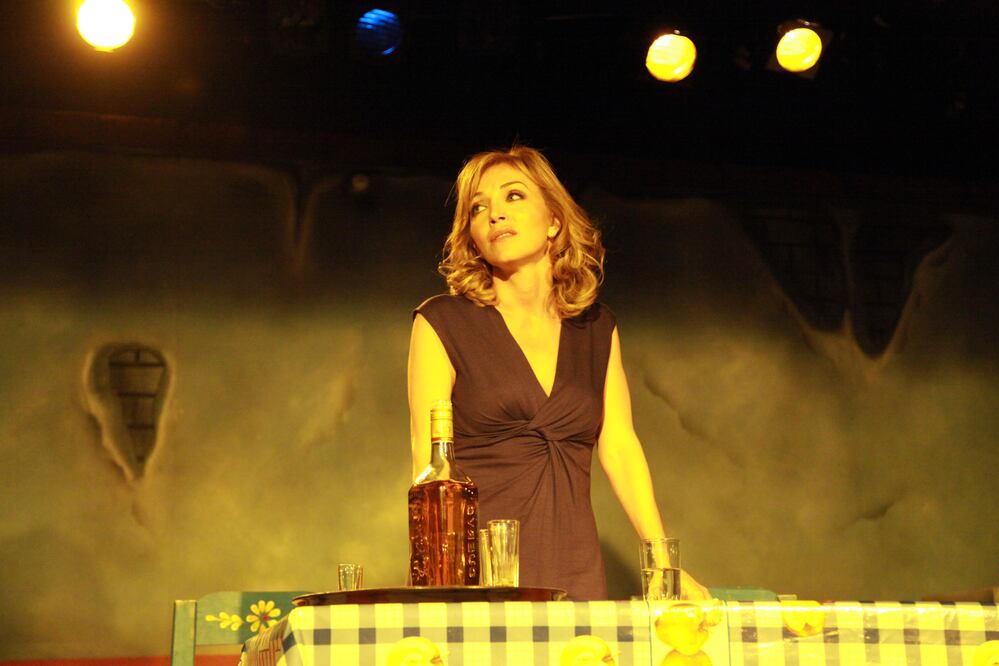 Laura Flores en la obra de teatro “Made in México”. (Archivo. EL UNIVERSAL)