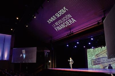 De Menudo a salvador de finanzas