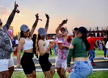 Al ritmo de perreo, asistentes elevan la temperatura en el Flow Fest 2021