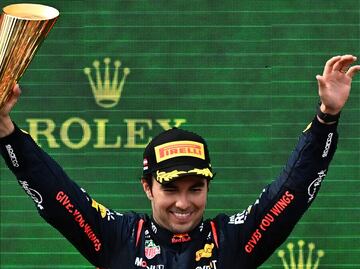 ¿Cuáles fueron los podios que logró Checo Pérez en la temporada 2023 de la Fórmula 1?