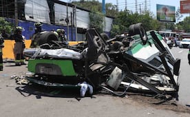 Por echar carreritas, un camión se volteó y 14 pasajeros resultaron heridos, en la México-Pachuca