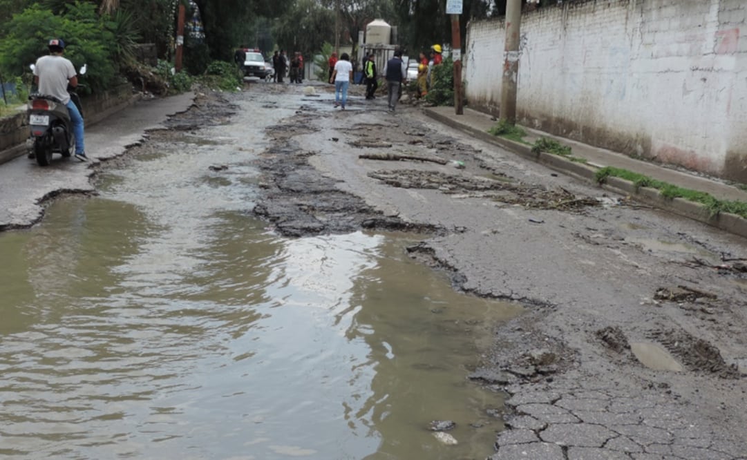 Por el desbordamiento de canales de aguas negras y la lluvia que cayó la noche del miércoles se aplicó el Plan DNIII. TOTO: Juan Manuel Barrera/EL UNIVERSAL 