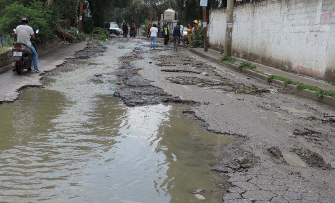 Por el desbordamiento de canales de aguas negras y la lluvia que cayó la noche del miércoles se aplicó el Plan DNIII. TOTO: Juan Manuel Barrera/EL UNIVERSAL