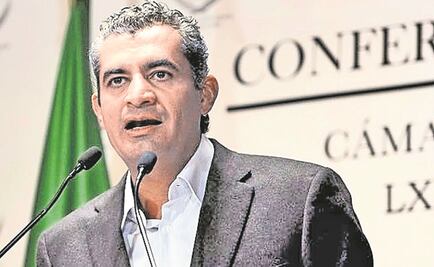 Ochoa Reza llama “PRIetos” a priístas desertores