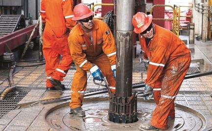 Barril de crudo mexicano cae debajo de 100 dólares por primera vez en marzo