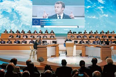 Macron lanza advertencia sobre cambio climático