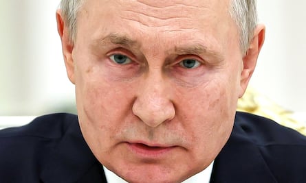 Putin anuncia despliegue de tropas rusas y armamento pesado en frontera con Finlandia