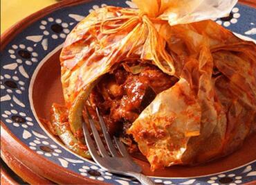 ¿Qué ingredientes llevan los mixiotes?