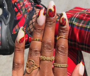 El estampado del otoño también lo llevarás en tu manicura