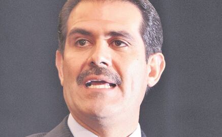 PGR pide orden de captura contra Guillermo Padrés