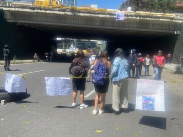 Bloqueo desquicia Santa Fe; familiares y amigos de joven atropellado exigen justicia