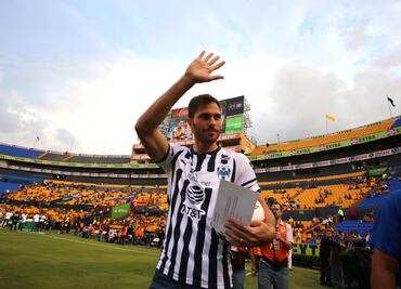 Basanta envía mensaje a la afición de Tigres