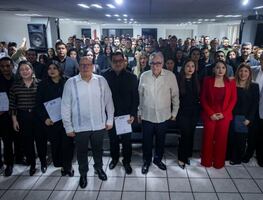 Gobernador de Sinaloa entrega nombramientos a nuevos elementos de Fiscalía estatal; llama a luchar contra la impunidad