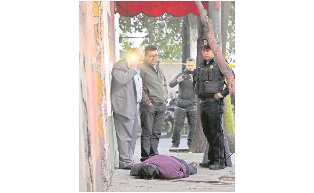 Testigos detallan que el funcionario salió de su lugar de trabajo para contestar una llamada a las cinco de la mañana. Foto: ARMANDO MONROY.CUARTOSCURO