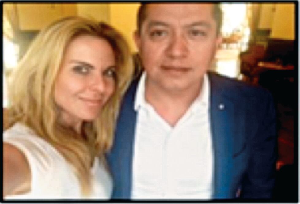 La actriz Kate del Castillo acompañada por Andrés Granados, abogado del capo con quien pactó el contrato para el filme del narcotraficante (ESPECIAL)