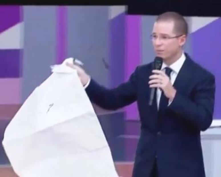 Previo al tercer debate, te traemos las mejores frases de los dos anteriores