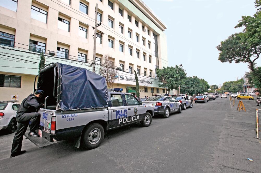 En caso de incumplir con los nuevos criterios, los servidores públicos de la PGJDF estarán sujetos al procedimiento de responsabilidad administrativa (ARCHIVO EL UNIVERSAL)