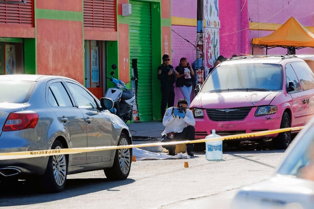 En la esquina de las calles Panaderos y Carpintería, un hombre fue asesinado a balazos. Foto: Osmar Alvarado/ EL UNIVERSAL
