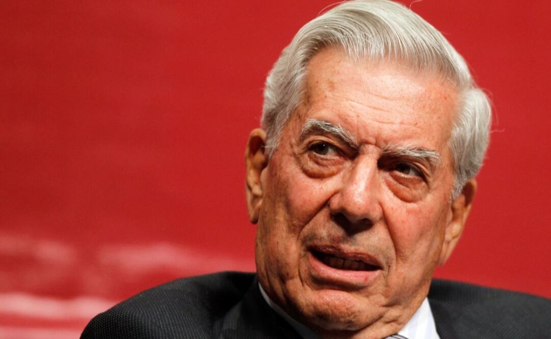 El autor peruano Mario Vargas Llosa festeja sus 80 años. ¿Sabías que comenzó a redactar "La ciudad y los perros" cuando tenía 22 años?  FOTO: ARCHIVO