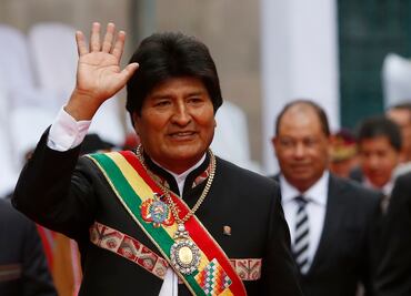 Roban medalla y banda presidencial de Evo Morales en una zona de prostíbulos